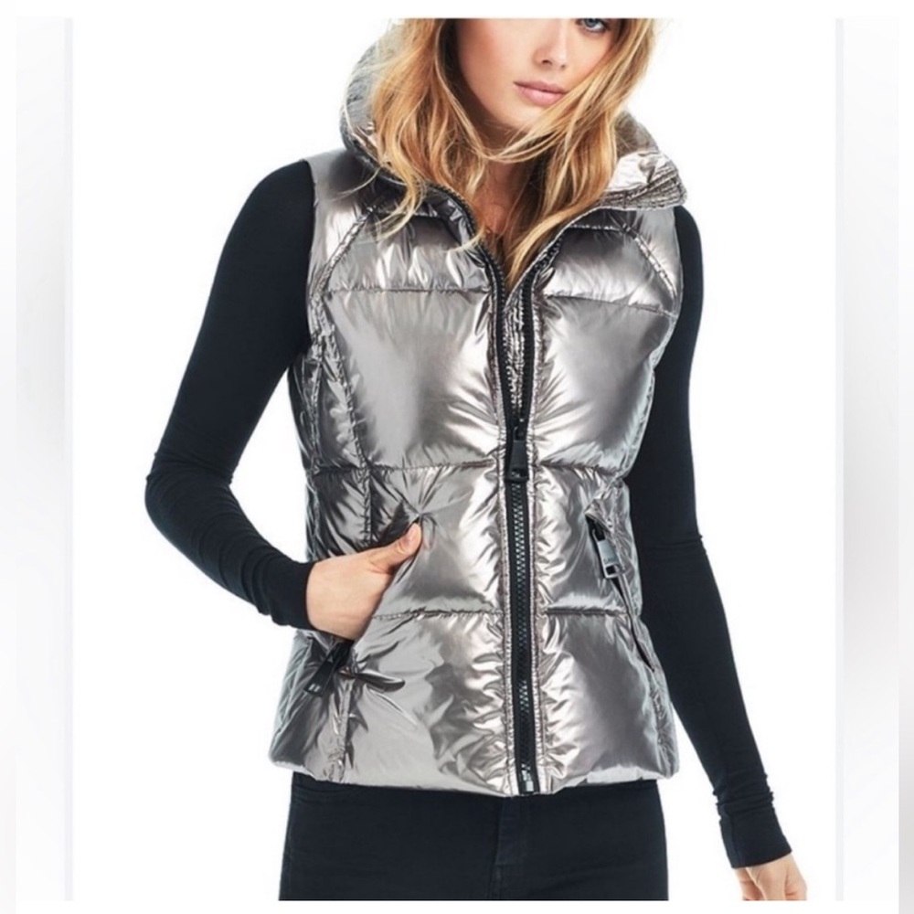 Sam Freedom Vest Silver Never been worn Size small